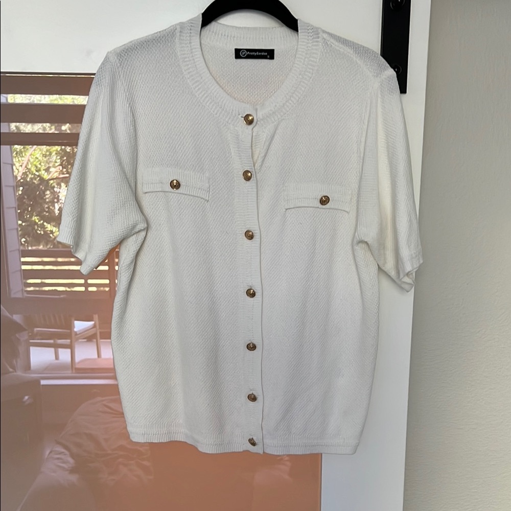 White Cardigan with Button Details - Picture 4 of 7